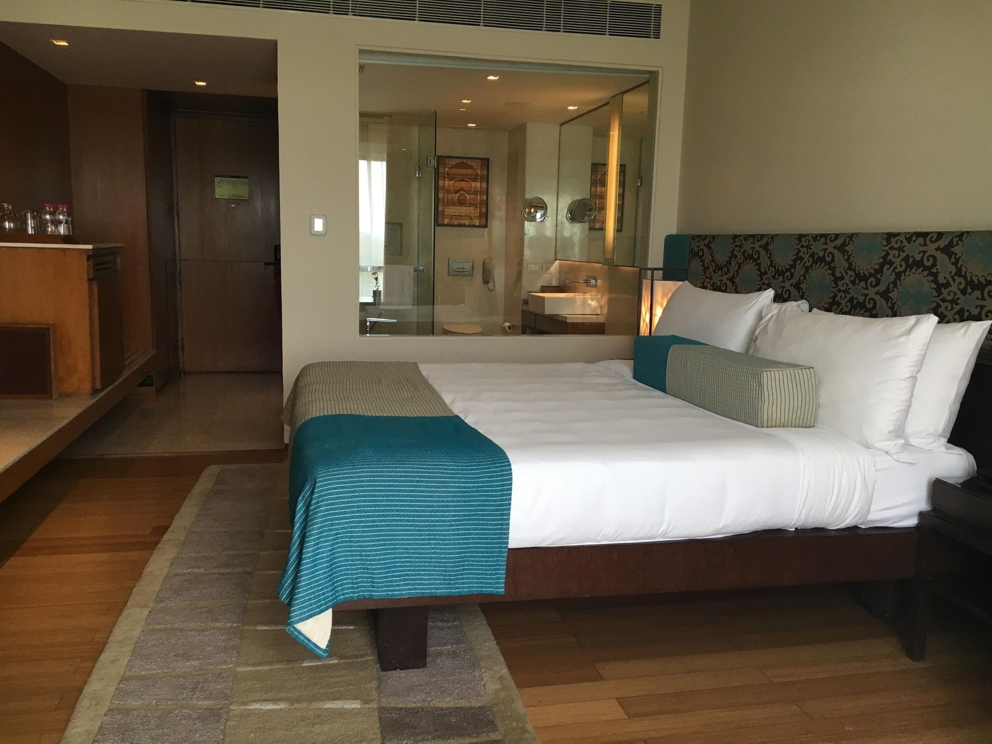 Vivanta Surajkund, NCR Faridabad Buitenkant foto A room at the Taj Bengal