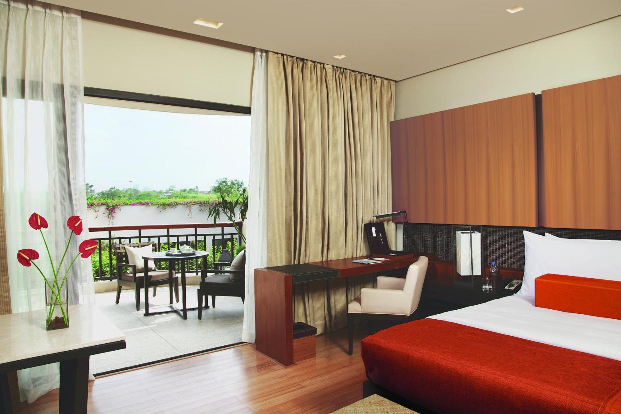 Vivanta Surajkund, NCR Faridabad Kamer foto A room at the hotel
